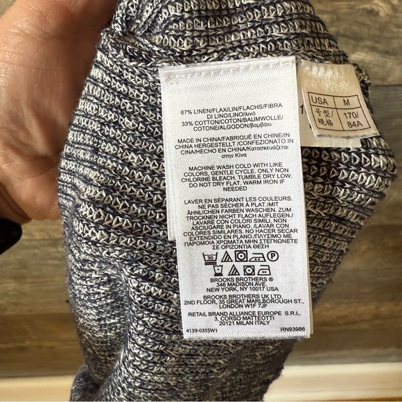 Brooks Brothers 346 Men’s Medium Linen Cotton V Neck Sweater Blue White Knit - Picture 6 of 7